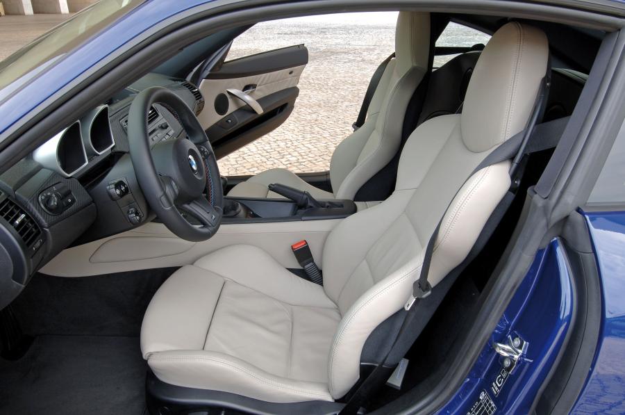 Интерьер BMW Z4 M Coupe 2006 года  (фото 19 из 60)